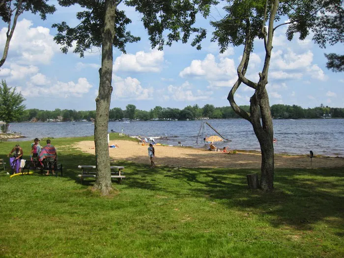 Pleasant Beach Resort, RV Lots, Cabins and Pool Picture 8