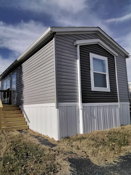 Imperial Estates Mobile Home Community Picture 4
