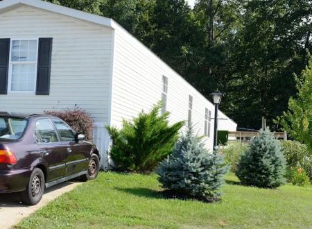 Seven Oaks Pointe Mobile Home Park