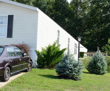 Seven Oaks Pointe Mobile Home Park