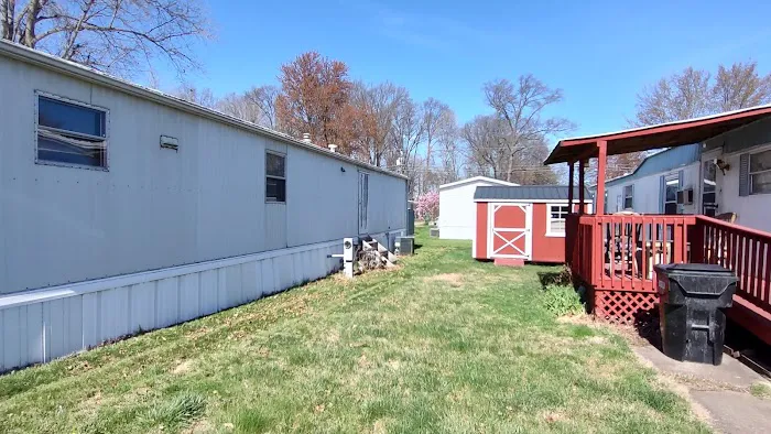 Lazy Acres MHC Picture 6