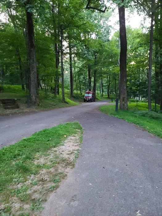 Peaks Of Otter Campground Picture 9