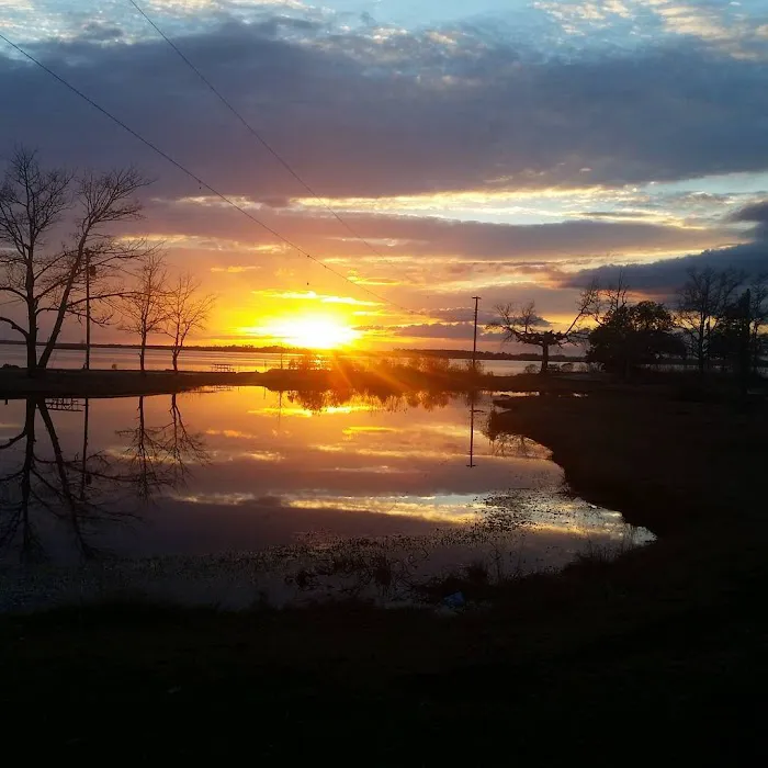Sandy Point Resort Campgrounds Picture 8