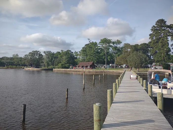 Sandy Point Resort Campgrounds Picture 9