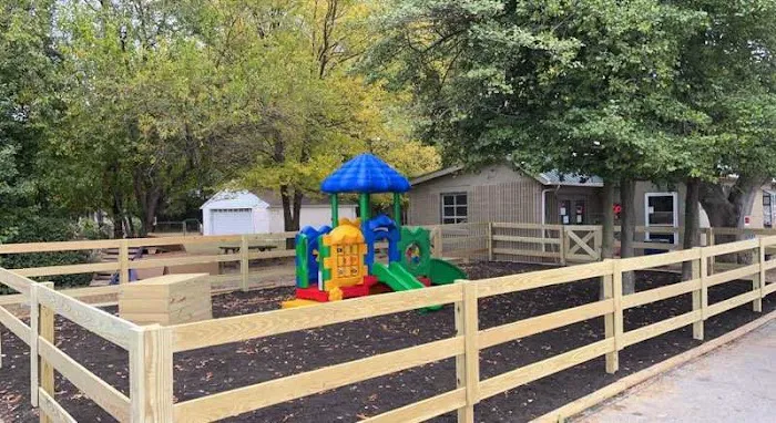 Fort Bluegrass Mobile Home Community Picture 5
