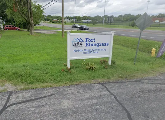 Fort Bluegrass Mobile Home Community Picture 2