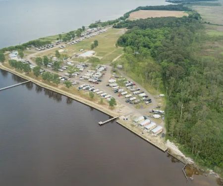 Outer Banks West / Currituck Sound KOA Holiday