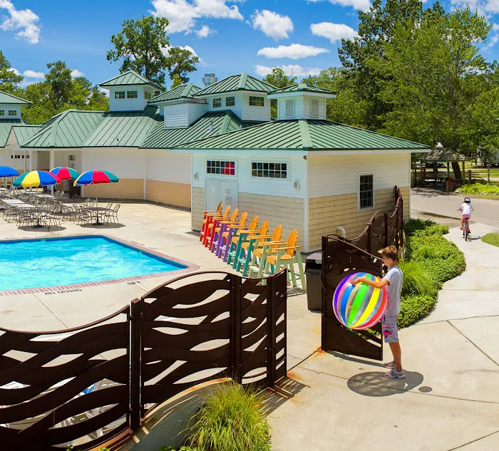 Holiday Trav-L-Park Picture 10