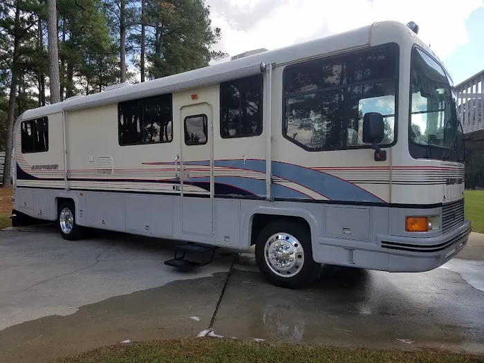 Strick's Family Campground Picture 2