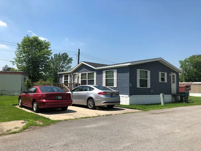 Hillcrest Estates Mobile Home Park Picture 3