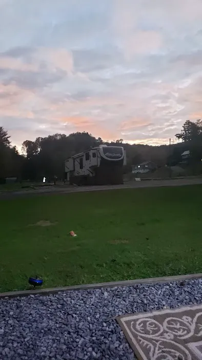 Hefners RV Park & CampgroundHome Picture 4