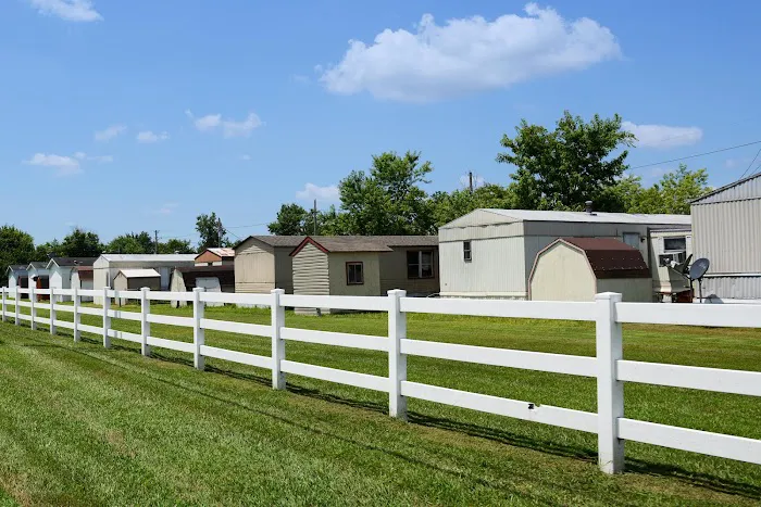 Ashley Pointe Mobile Home Park Picture 2