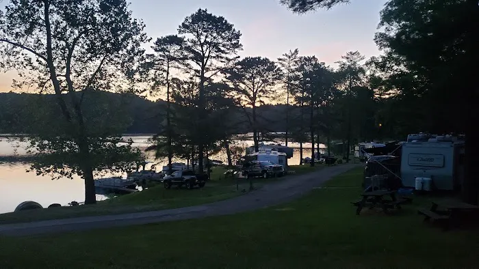 Leesville Lake South Fork Campground Picture 4