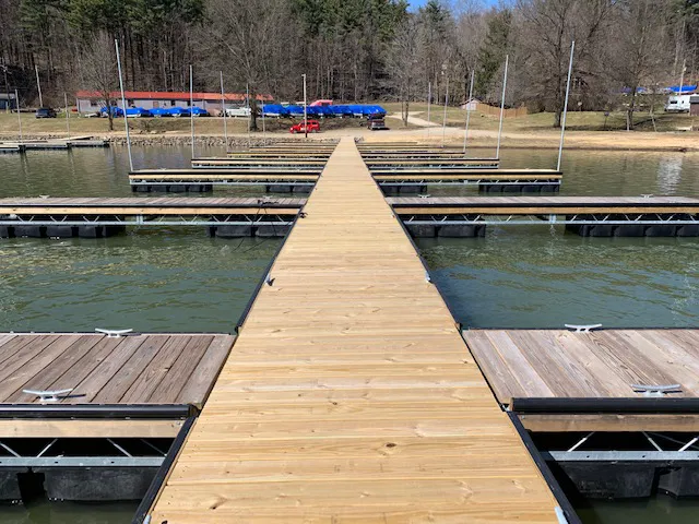 Leesville North Fork Marina & Campground Picture 2