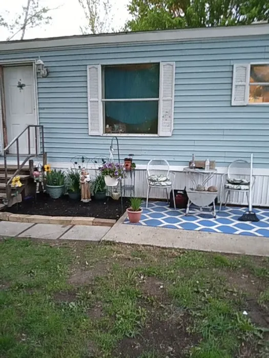 Croswell Estates Picture 3