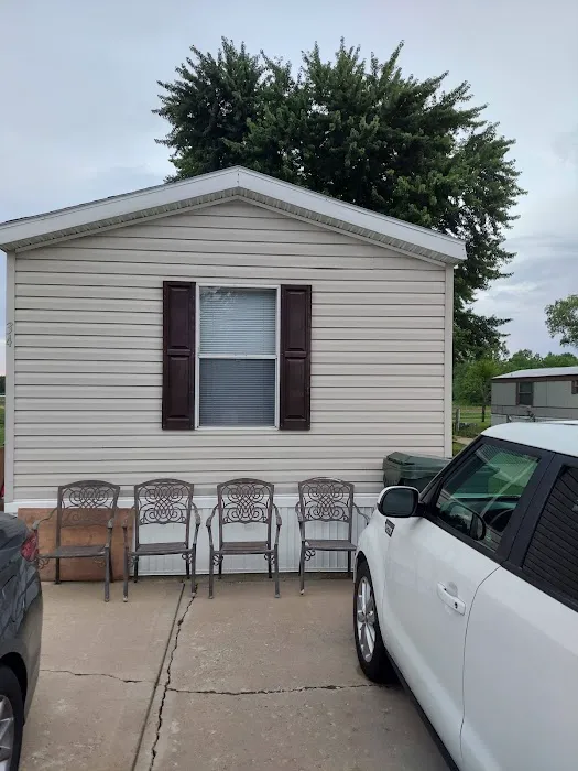 Linway Estates Mobile Home Park Picture 2
