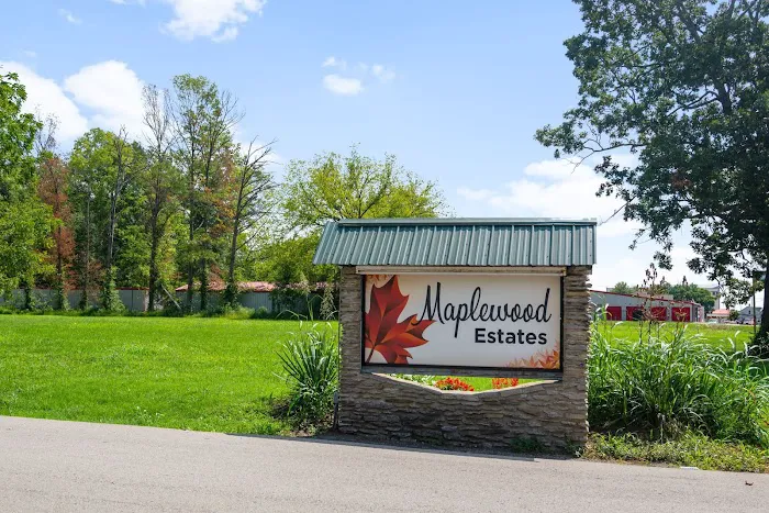 Maplewood Estates Trailer Park Picture 9