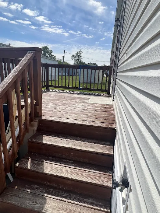 Hickory Acres Manufactured Home Community Picture 7