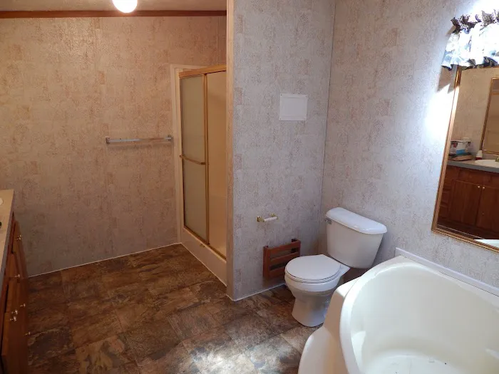 Deckerville Estates Picture 5