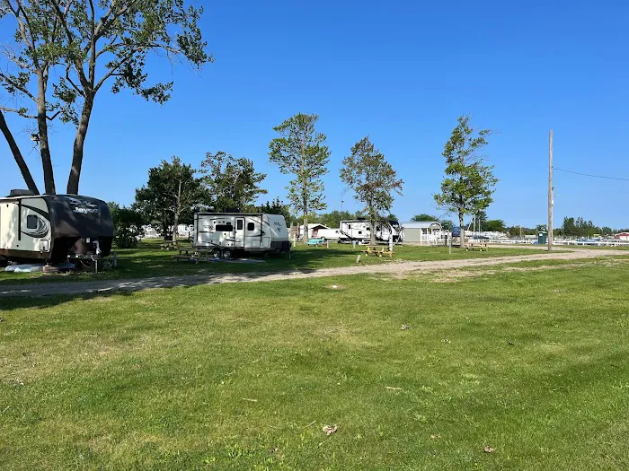 Charity Island Landing and RV Park Picture 4