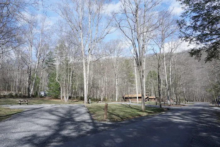 Riverside Campground Picture 4