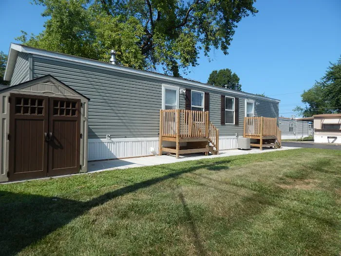 Smith Mobile Home Park Picture 3
