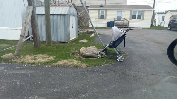 Smith Mobile Home Park Picture 8