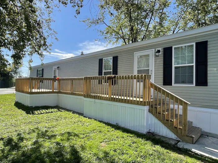 Colonial Estates Mobile Home Park Picture 9