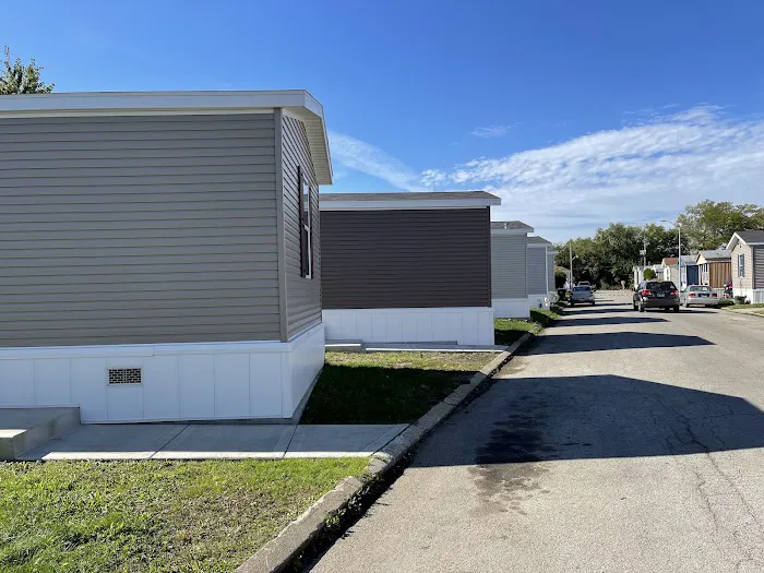 Colonial Estates Mobile Home Park Picture 5
