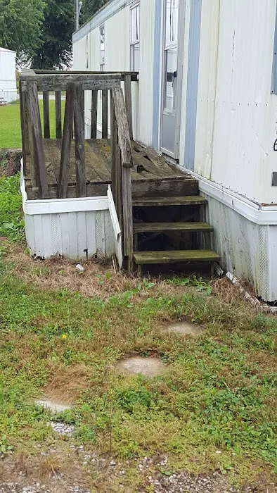 Maplewood Mobile Home Park Picture 10