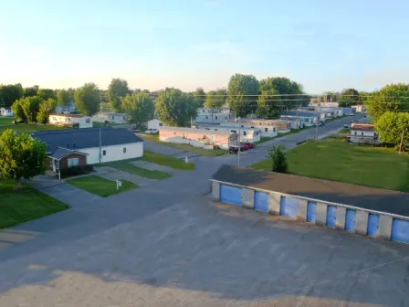 Maplewood Mobile Home Park Picture 3