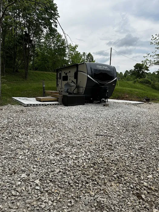 Lake view camping Picture 8