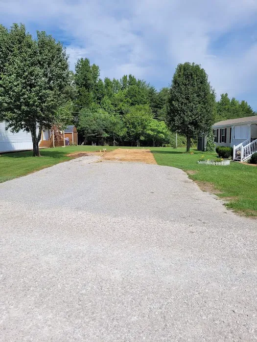 Heartland Mobile Home Park Picture 6