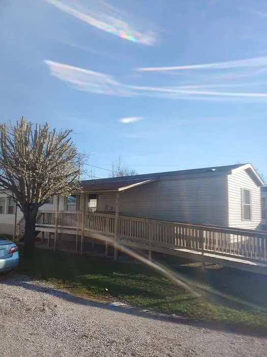 Heartland Mobile Home Park Picture 3