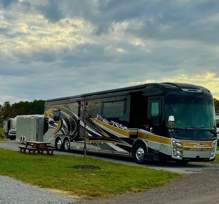 Bourbon Springs RV Resort Picture 9