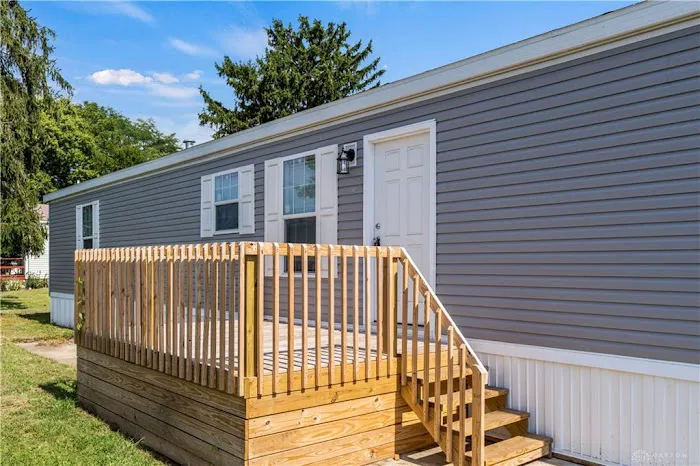 Sundale Manufactured Home Community Picture 1