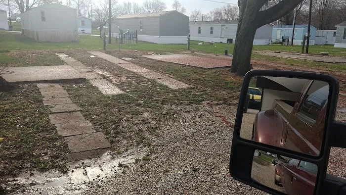 Sundale Manufactured Home Community Picture 4