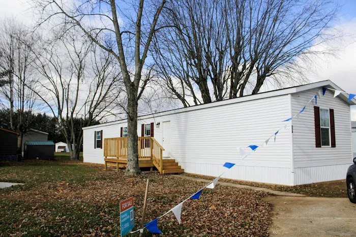 Sundale Manufactured Home Community Picture 6