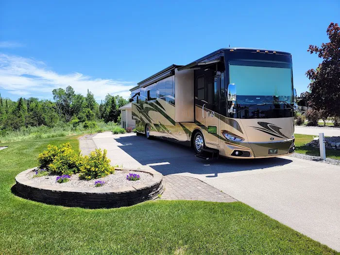 Traverse Bay RV Resort Picture 8