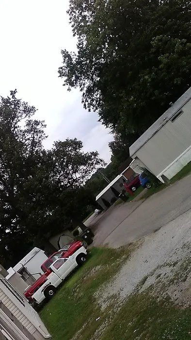 Woodlawn Mobile Home Park Picture 4