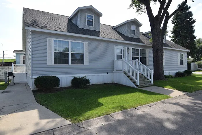 Sterling Estates Manufactured Home Community Picture 1