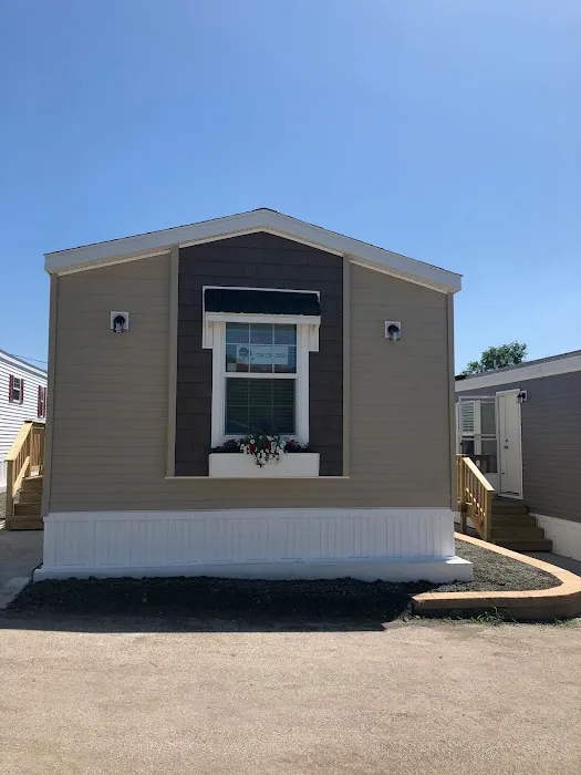Valley Oaks Mobile Home Park Picture 10