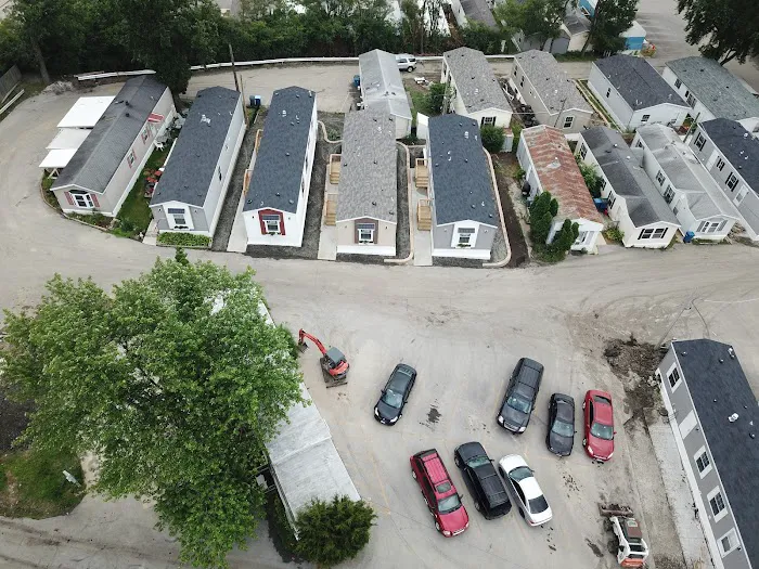 Valley Oaks Mobile Home Park Picture 7