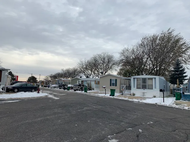 Country Club Woods Manufactured Home Community Picture 8
