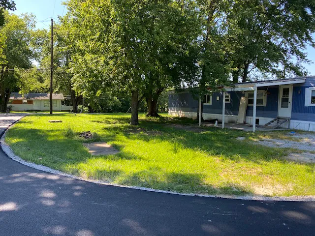 Julian Estates Mobile Home Park Picture 1