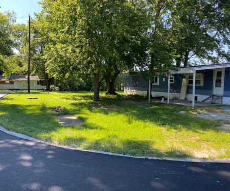 Julian Estates Mobile Home Park
