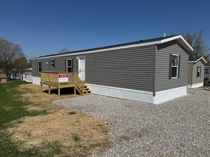 Julian Estates Mobile Home Park Picture 5