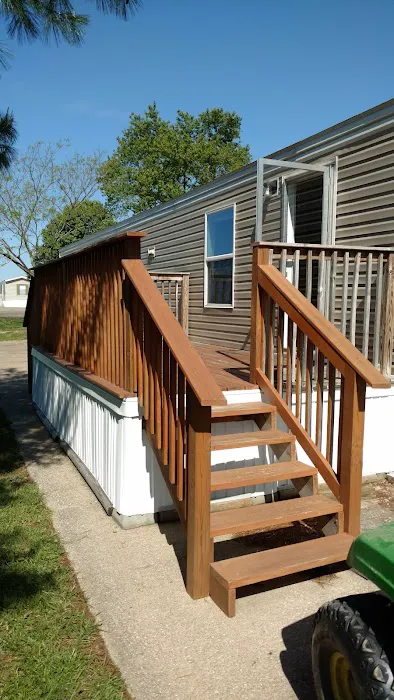 Waterford Pointe Mobile Home Park Picture 6