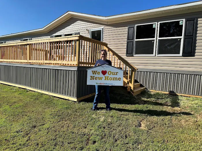 Grandin Pointe Mobile Home Park Picture 9