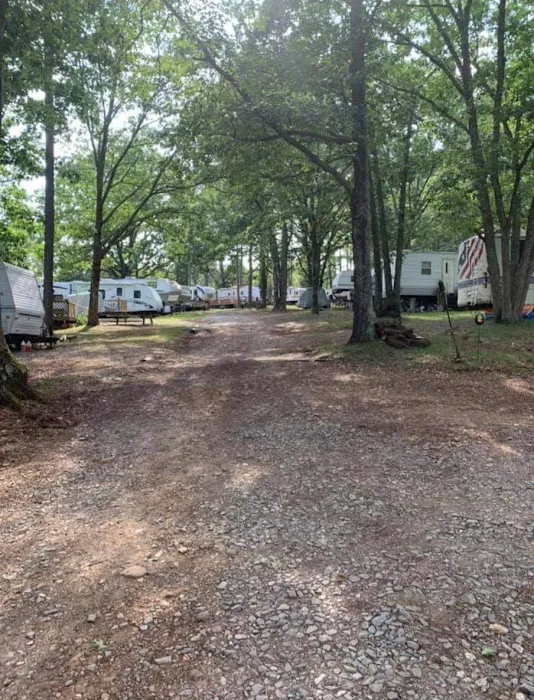 TUCK-AWAY CAMPGROUND Picture 9